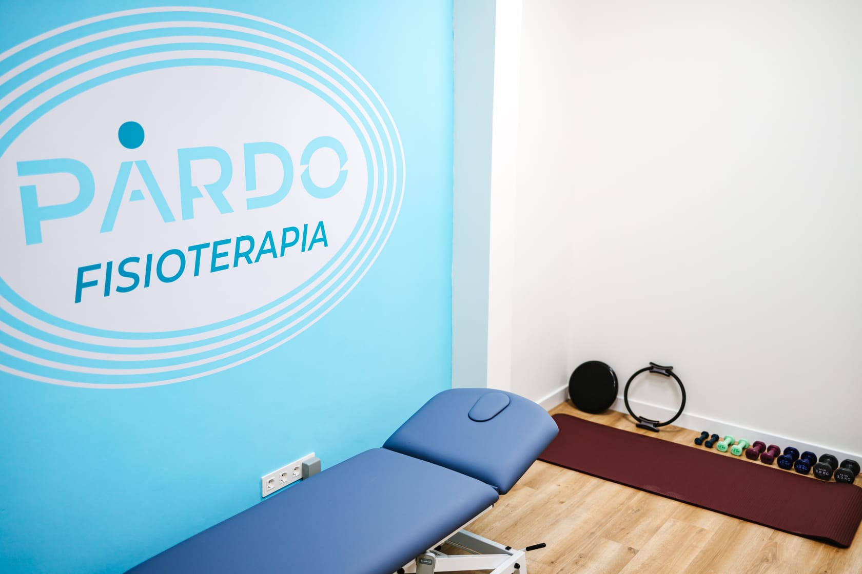 Interior clínica de fisioterapia en Avilés